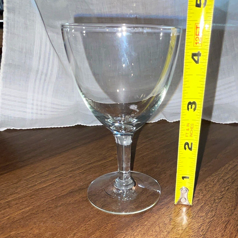 Clear Glass Stemmed Wine Glass Goblet Round Shape 4.5in Tall