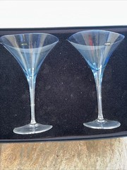 FLAWLESS Exquisite HOYA Japan Crystal DESIRE Pair MARTINI WINE COCKTAIL GLASSES