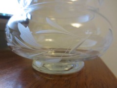 GORGEOUS VINTAGE ETCHED CRYSTAL CANDY JAR WITH LID