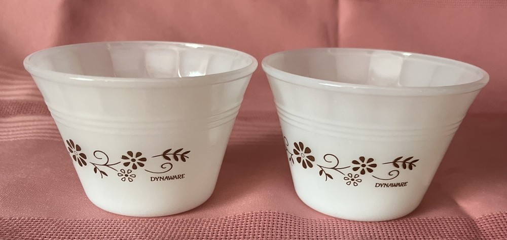 Set of 2 Vintage Dynaware Pyr-O-Rey Custard Cups Brown Daisy Flower