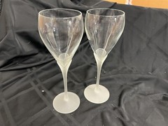 2 Towle Antique Satin Tulip Crystal Wine Glasses 8-7/8″ Tall