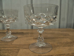 Set Of 4 Crystal Stem Sherbet Dessert Glasses 4 1/2 inches tall