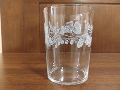 Vintage Crystal Factory Tumbler – Strawberry Vine & Blossoms 8oz