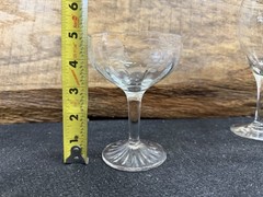 Vintage Etched Grape Cluster Wine Glasses Set of 5 – 6” Tall, One w/ Base Cracks