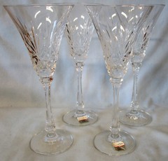Oscar De La Renta Waldorf Crystal Wine 6 1/2″ Stem Goblet Set of 4