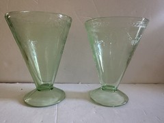 BELMONT~Vtg Pair Depression Glass 9 oz FOOTED TUMBLER GLASSES (Rose Cameo Green)