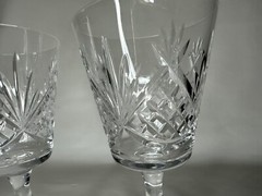 PAIR OF EDINBURGH CRYSTAL 5 1/8″ CLARET WINE GLASS MADE IN SCOTLAND