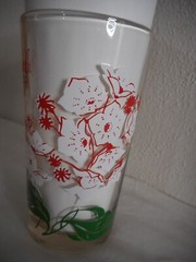 MCM Peanut Butter Drinking Glass Boscul Tumbler Laurel White/red Flowers Estate