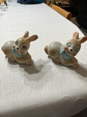 Set Of 2 Rare Mcm Vintage Ceramic Bunnies With Glittery Bows 4 “W X 3” H OBO