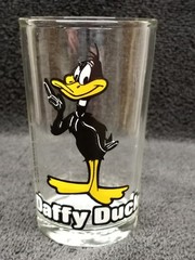 Vintage DAFFY DUCK 1975 WARNER BROS INC 8oz JUICE GLASS