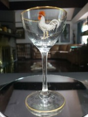 Wine Cocktail Glass 4-1/4″, Crystal gold trim Rooster Chicken Fry? / Dorflinger?