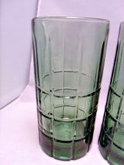 4 – ANCHOR HOCKING – TARTAN EMERALD GREEN – 16 oz HEAVY BLOCK CUT GLASS TUMBLERS
