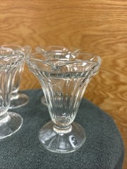Set of 4 Vintage 1940s Jeannette Ice Cream Parfait Glasses Ribbed Scalloped Edge