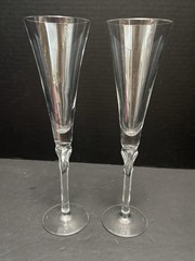 2 Lenox WEDDING PROMISES CHAMPAGNE FLUTES 11″ Flared Rim Heart Stem