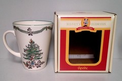 Spode DISNEY CHRISTMAS TREE CELEBRATION Disney Mug NEW More Items Here