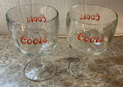 2 Vintage 1970’s Coors Beer Glass Footed Stem Goblets Thumbprint Red Logo