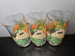RARE Vintage Set of 3 Nancy Lynn Anthropomorphic»Smiling Fruit» juice glasses