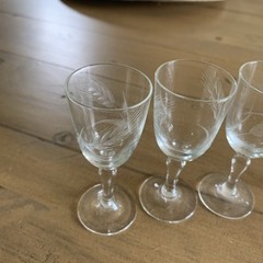 Set of 4 Vintage Cordial Glasses – Etched Wheat Pattern – 1960s