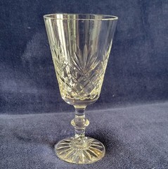 Set of 4 VTG Cut Crystal 6″H, 2.75″D Sherry/Wine Glasses Pineapple & Fan Pattern