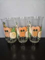 RARE Vintage Set of 3 Nancy Lynn Anthropomorphic»Smiling Fruit» juice glasses