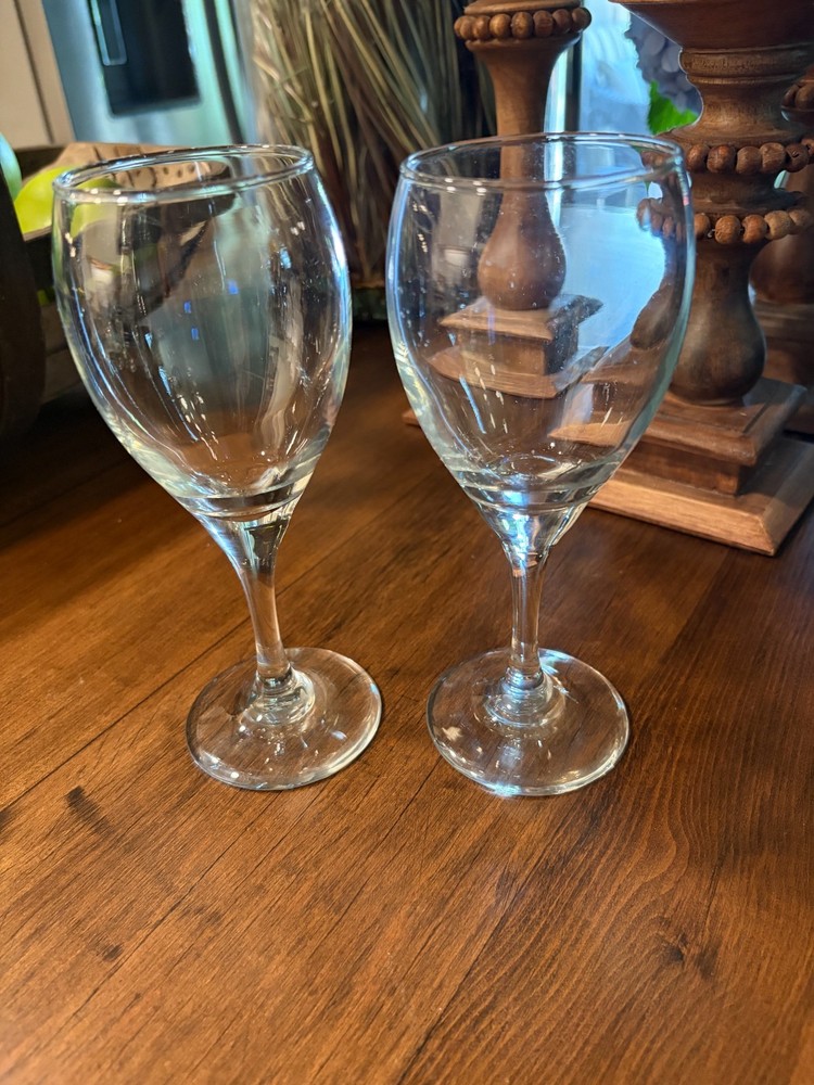 VARIOUS LOTS OF LIBBEY *TEARDROP* STEMMED CLEAR WINE GLASSES Preowned 7 1/8″