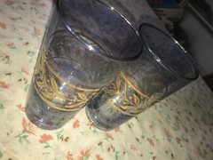 2 VTG Blue Purple Glass Tumbler 5″ 11 oz Gold Band Leaf Berry Trim Mid Century