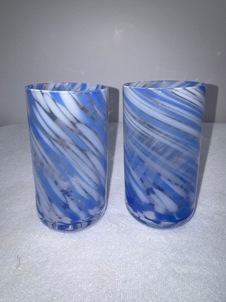 VTG Pair Malibu Blue & White Swirl Drinking Tumblers Hand Blown Art Glass 16oz.