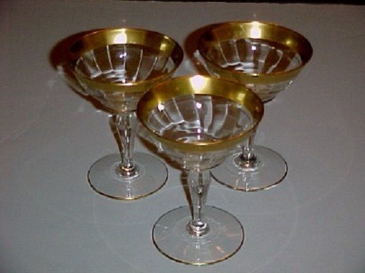 Glastonbury Lotus Gold Encrusted Minton Low Champagnes