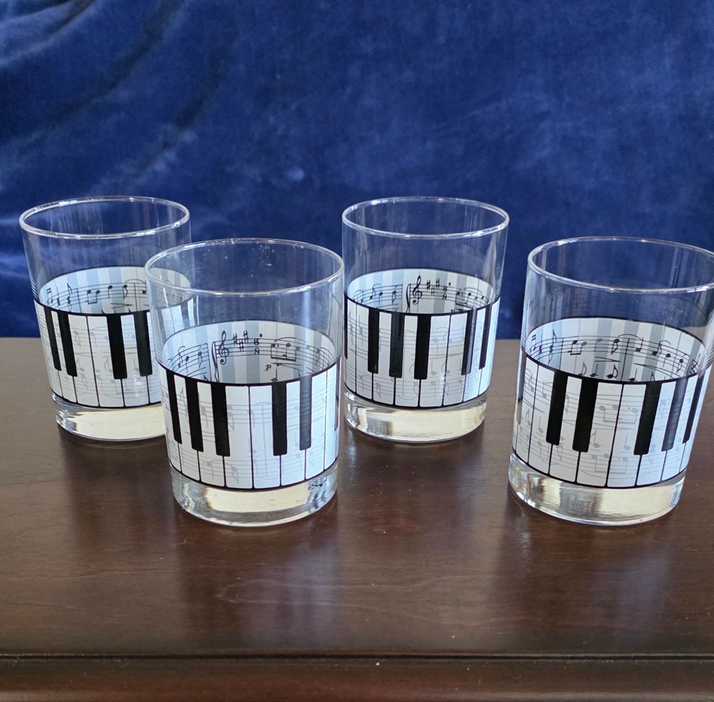 VTG Shafford 4″ Tumblers/Lowball Piano Keys on Outside, Musical Staff on Inside