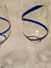 Pier 1 Swirl Line Blue Colbalt Water or Large Red Wine 8 7/8″ Glass Set 2