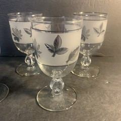 Set of 4 MCM Vintage 1960’s 10-Ounce Libby Frosted Silver Leaf Goblets Stemware