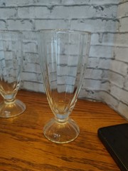 4 Vintage Soda Fountain Glasses Milkshake/ Ice Cream Float w/ Pedestal Ribbed