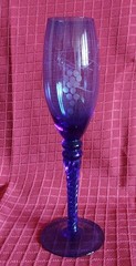 Vtg Cobalt Blue Purple Shifting Wine Glass 9.5″ Goblet Etched Grape Spiral Stem