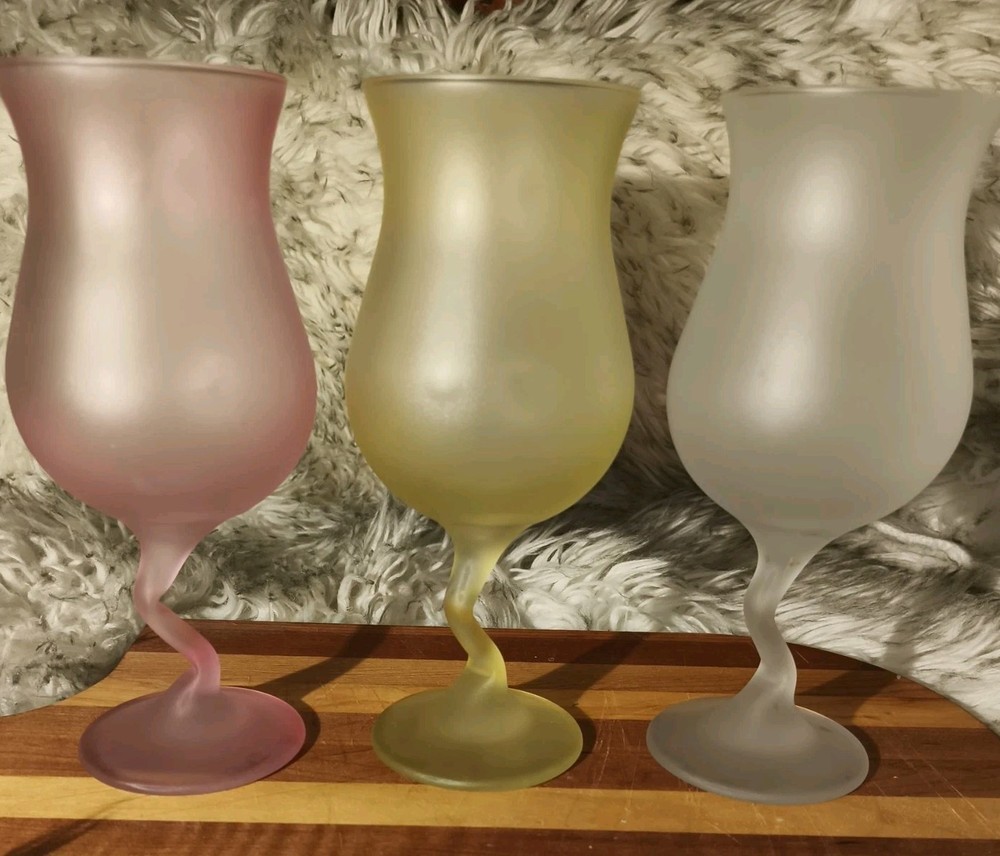3 Libbey Wine Glass Vintage Pastel Colors Frosted Glass Goblet With Z Stem