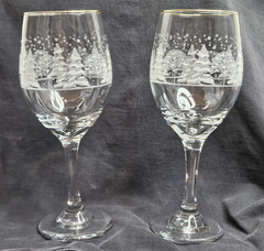 Libbey Arbys Frosted Winter Tree Scene Lot of 2 Wine Glasses/Goblet w/Gold Rim