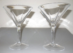 RCR Royal Crystal Rock Fusion Martini Glasses 6″ Tall Exc Cond Set 2