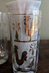 Vintage Mid Century Set Of 6 Gold Embossed Tumblers/Glasses w/Roosters 10 oz.