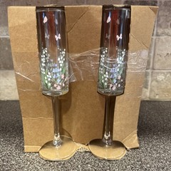 2 Libby Champagne Flutes Glasses Lily Of The Valley 9.5″ 6 Oz Delicate Floral