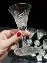 (1) Sherry Glass 4-1/2″ American Brilliant Period cut glass crystal hobstars