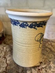 8″ USA Pottery Stoneware Crock Wine Chiller~5.5″ opening~Oatmeal glaze w/ blue