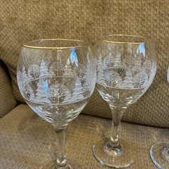 4 ARBY’S 8″ Wine Goblets Frosted Christmas Winter Snow Pine Trees Gold Rim #1