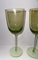 Vintage Green Stemmed Wine Glasses Set Of Four 9” Tall Holds 12 Fluid Ounces