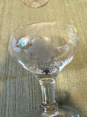 2 Etched Cocktail Champane Coupe Stemmed Glasses, has a Green Manganese Glow