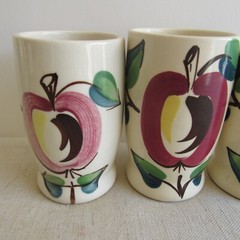 Lot 4 Vtg Puritan Pottery Ceramic Tumbler Apple Pattern Handpainted USA 4 5/8″