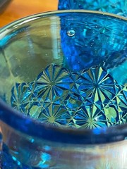 6 – Blue Daisy & Button Glass Tumblers 3 3/4″ Tall (L. E. Smith?)
