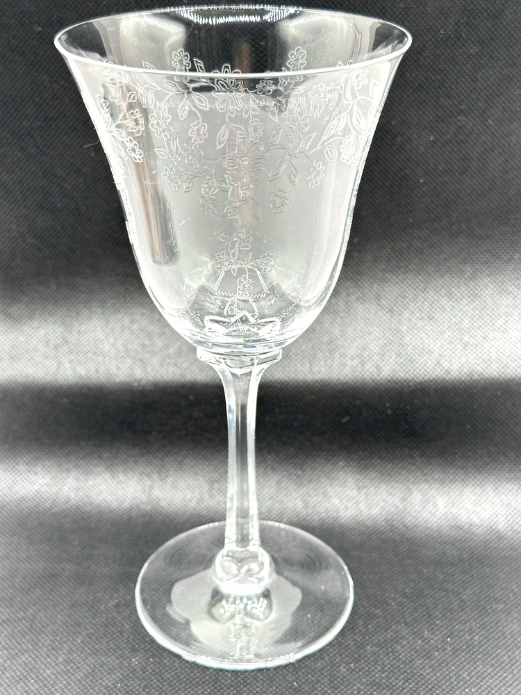 Lenox CASTLE GARDEN Crystal Water Goblet