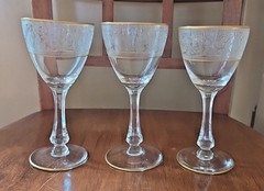 3 Glastonbury-Lotus Brocade Etched Gold Trim Wine Glass L31 Unused 6″