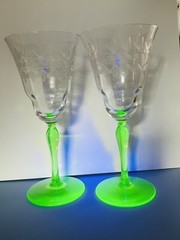Vintage Pair Optic Panel Etched Glass Depression Uranium Stem UV Glow