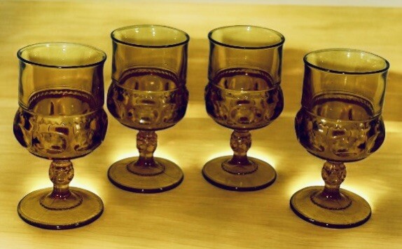 Set of 4 Amber TIFFIN Thumbprint Glasses (5-3/4”) King’s Crown Goblets Vintage