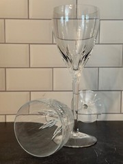 2 Lenox Crystal FIRELIGHT Platinum, Panel Cut 8 1/2″ Wine Glasses Holds 6 oz EUC